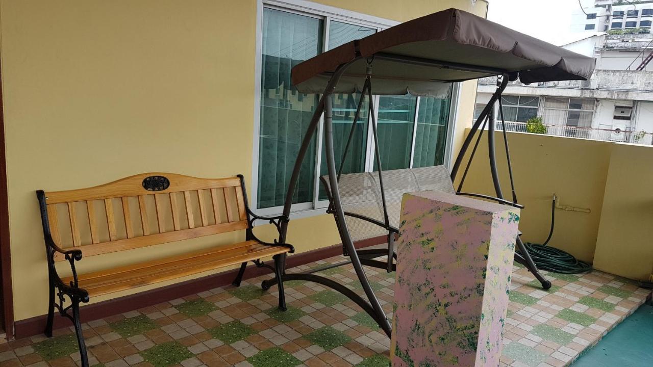 Samsen Sam Place Бангкок Экстерьер фото